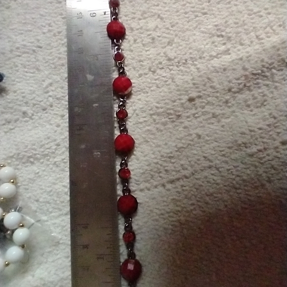 Black and red bracelet - Picture 3 of 3